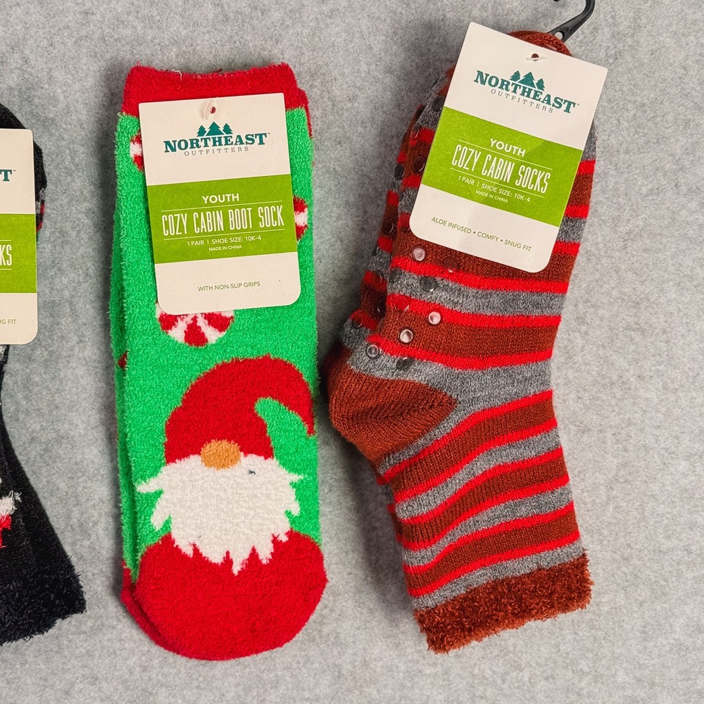 Northeast Outfitters Socks Kids Small Multicolor Christmas Cozy Cabin 4 Pair Set - Picture 3 of 9